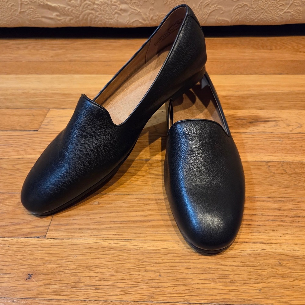 Vionic Willa II Black Tumbled Leather Loafers Flat Shoes Orthotic Support Sz 11